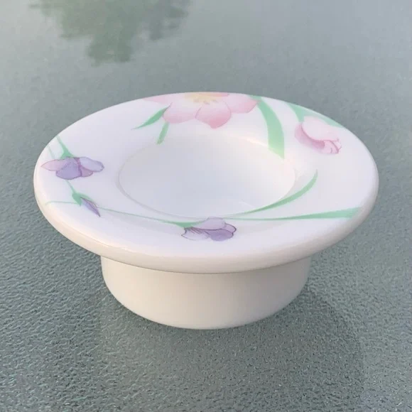 Arcopal Les Fantaisies White Glass Floral Candle Holder Tealight Votive - Picture 3 of 8